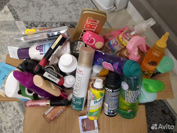 Набор косметики пакетом