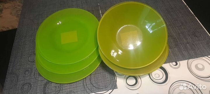 Тарелки новые стекло