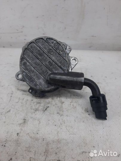 Насос вакуумный Mercedes-Benz M-Class джип 2.7 612