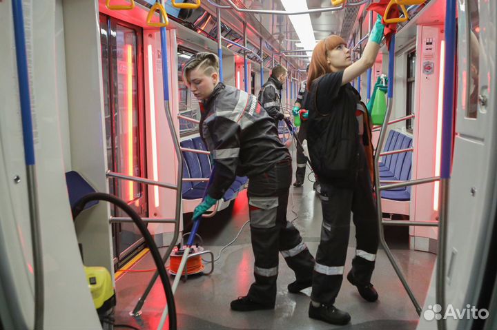 Работа с проживанием мойщик москва