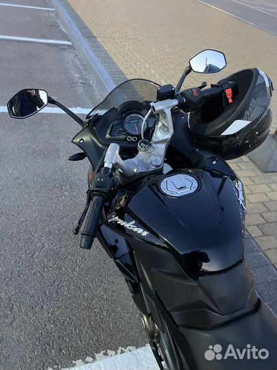 Bajaj Pulsar RS200