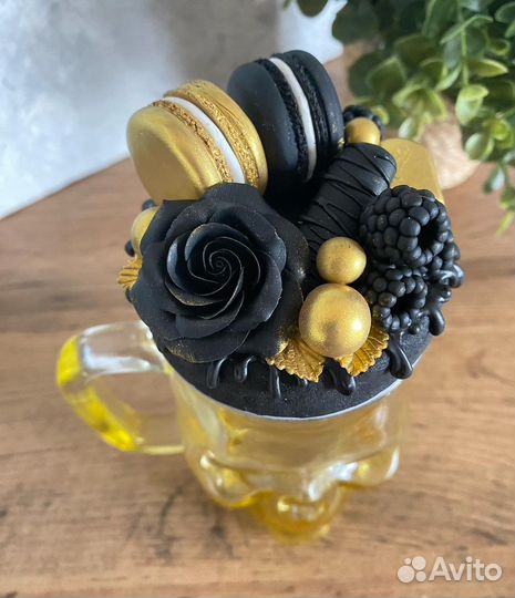 Кружка с декором