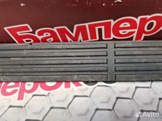 Накладка на подножку правый Toyota Land Cruiser