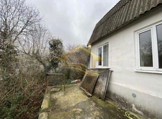 Дом 35,7 м² на участке 4 сот.