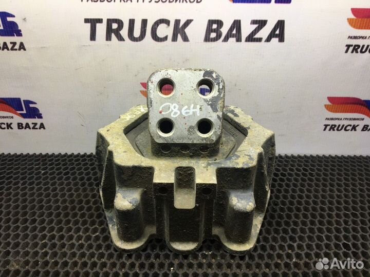 Подушка двигателя задняя