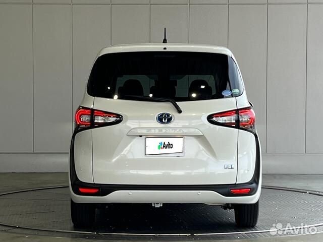 Toyota Sienta 1.5 CVT, 2020, 60 000 км