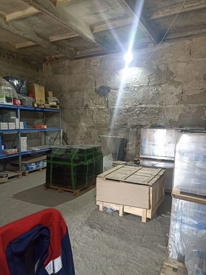 Холодный Склад, 82 м²