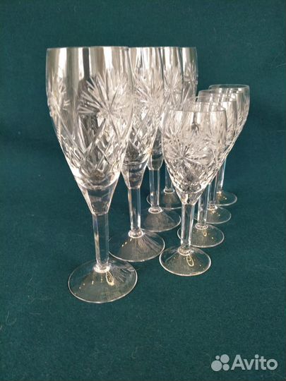 Хрустальные рюмки, фужеры