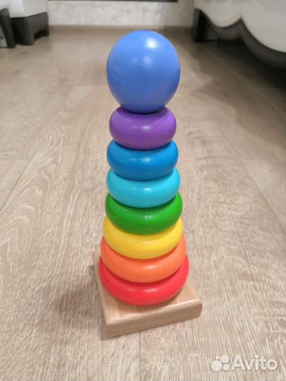 Деревянная пирамидка