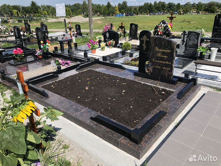 Гранитная Мастерская. Памятники