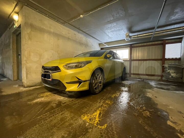 Машиноместо, 14 м²