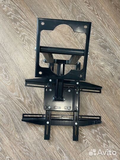 Продам кронштейн