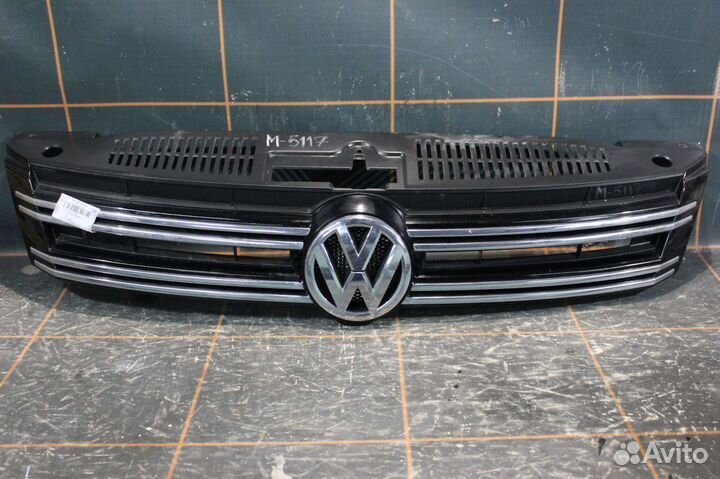 Решетка радиатора - Volkswagen Tiguan