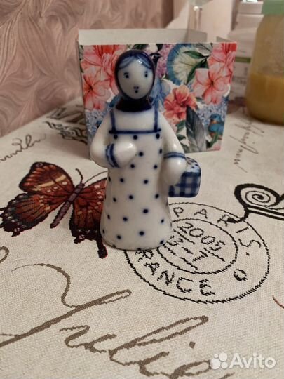 Фарфоровая статуэтка времен СССР