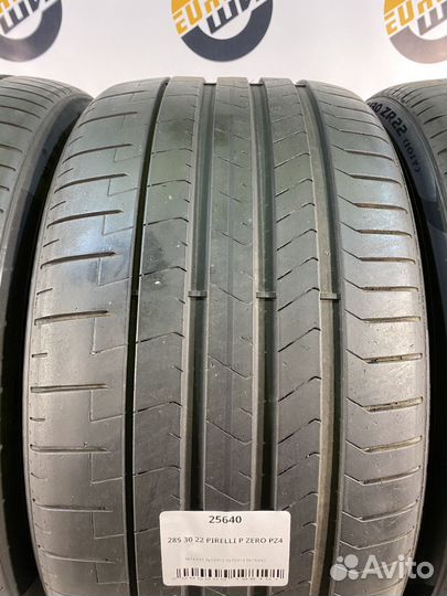 Pirelli P Zero PZ4 285/30 R22 97Y