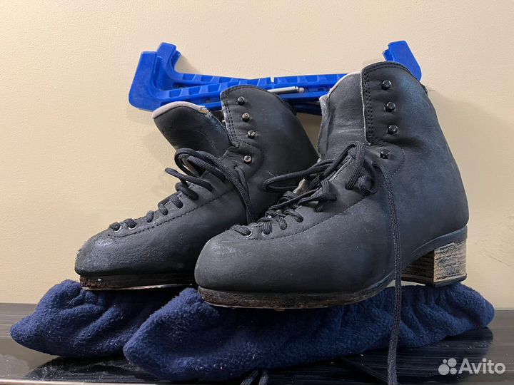 Коньки фигурные risport 250