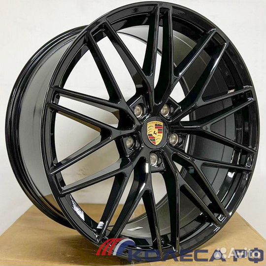 Диски R21 на Porsche Macan