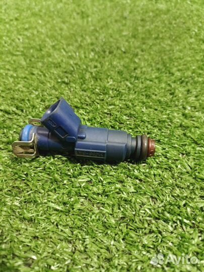 Форсунка топливная Ford Mondeo 3 седан 2.0 cjba