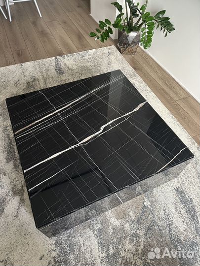 Стол журнальный дизайнерский