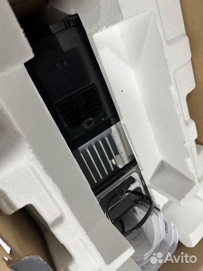 Кофемашина DeLonghi dinamica plus