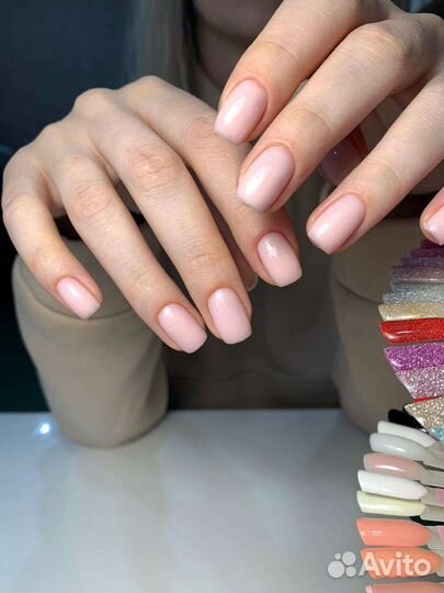 Маникюр с покрытием гель-лаком