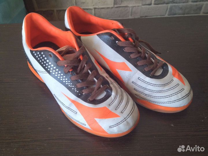 Бутсы,35р