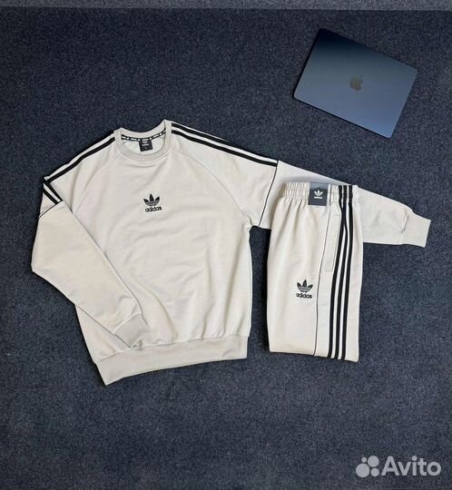 Спортивный костюм adidas свитшот и штаны