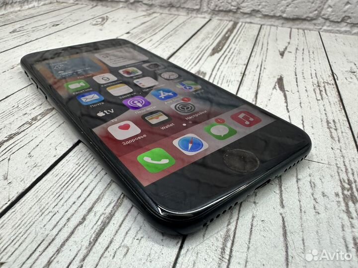 iPhone 7, 128 ГБ
