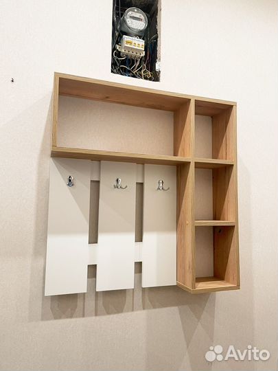 Вешалка в прихожую