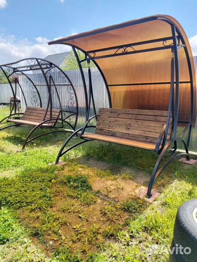 Садовые качели новые