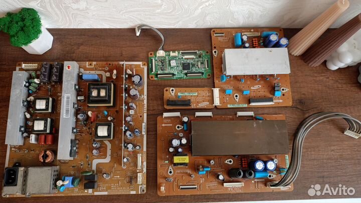 Блок питания EAX67189201