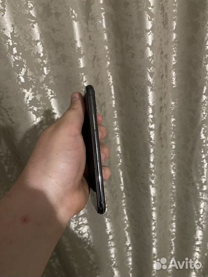 iPhone 11 Pro, 64 ГБ