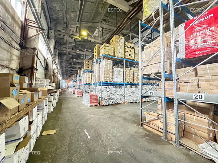 Теплый склад с кран-балкой, 2400 м²