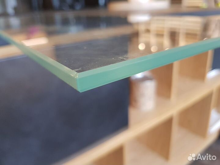 Стеклянные полки новые