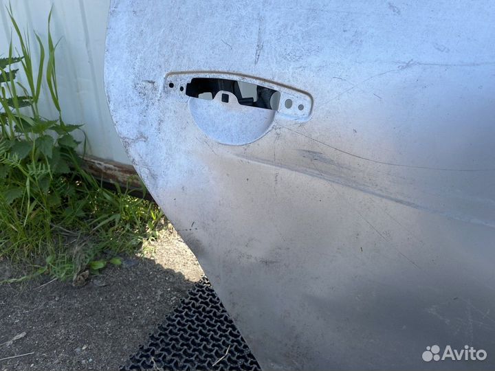Дверь задняя правая Дастер 1 Renault Duster