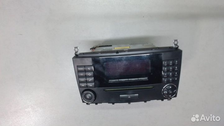 Магнитола Mercedes C W203, 2005