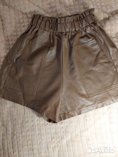 Шорты женские из экокожи 44 размер