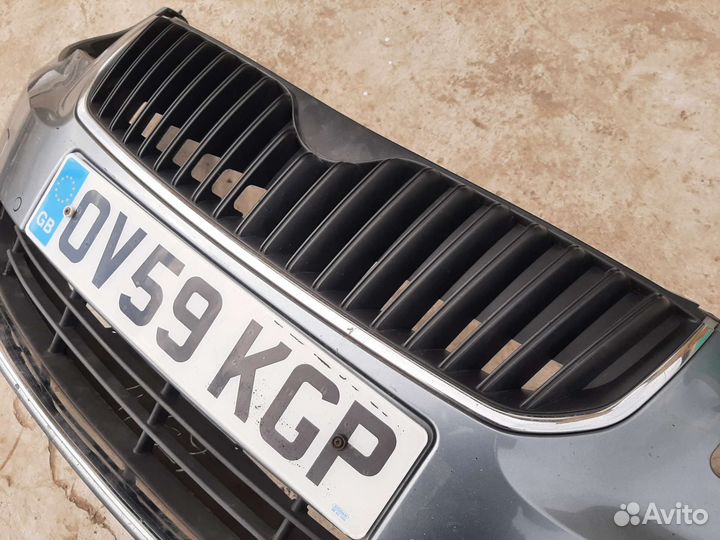 Решётка радиатора Skoda Superb 2