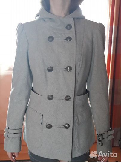 Пальто с капюшоном,куртка р.S