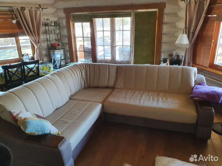 Угловой диван 280-245