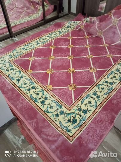 Ковёр шелковый