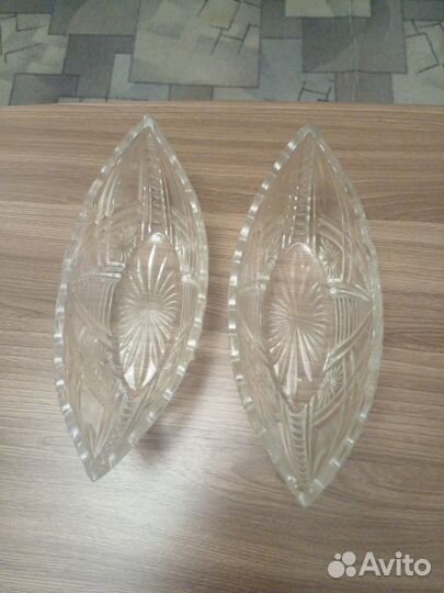 Продам хрустальные салатницы 2 шт