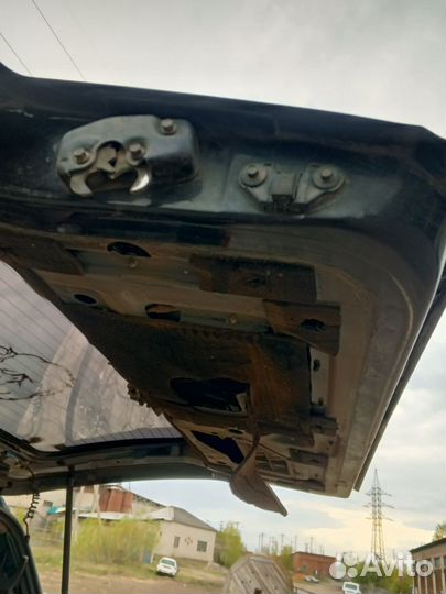 Задняя дверь Ford explorer 2