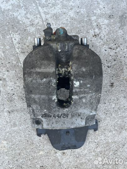 Суппорт тормозной задний правый левый Bmw x6 x5