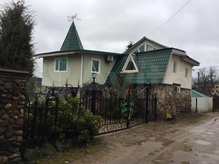 Дом 170 м² на участке 15 сот.