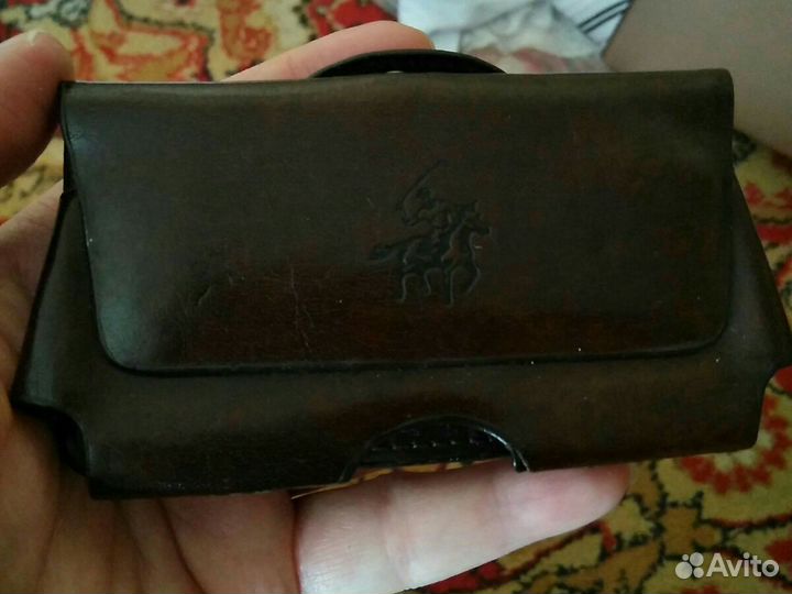 Чехлы для телефонов