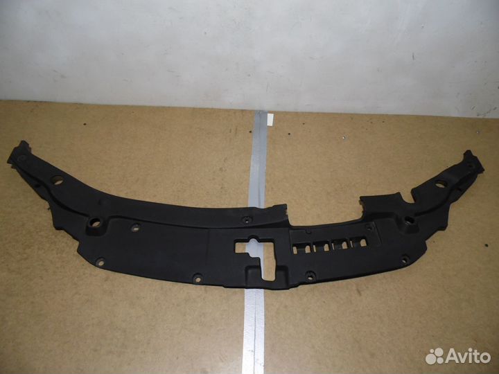 Накладка передней панели Тойота Камри 50