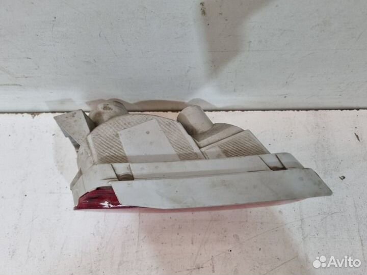 Фонарь противотуманный задний левый Toyota Land