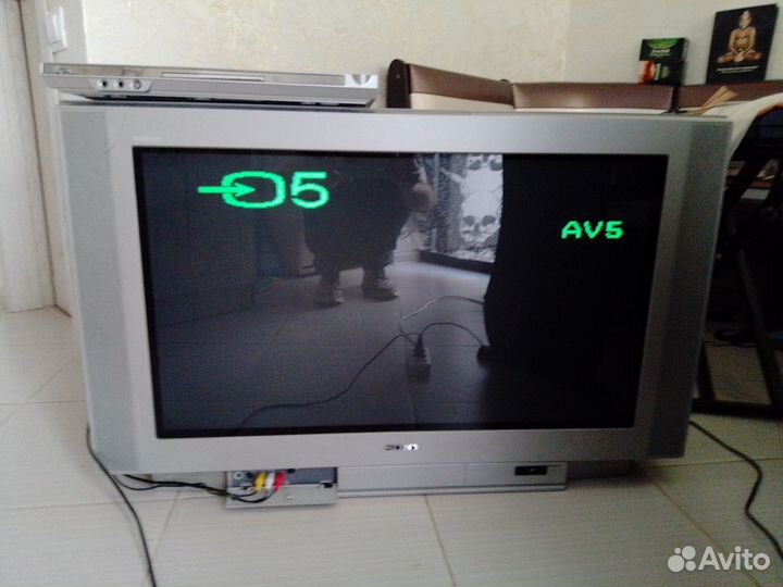 Телевизор Sony Trinitron 34 дюйма