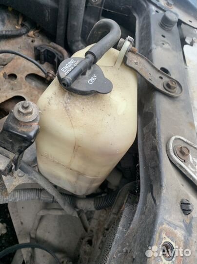 Расширительный бачок Toyota Camry SV30